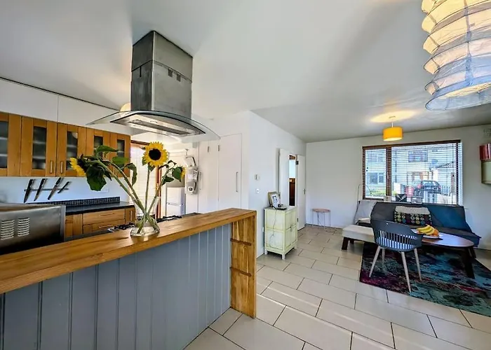 Fiona\'S Perfect Dublin Retreat